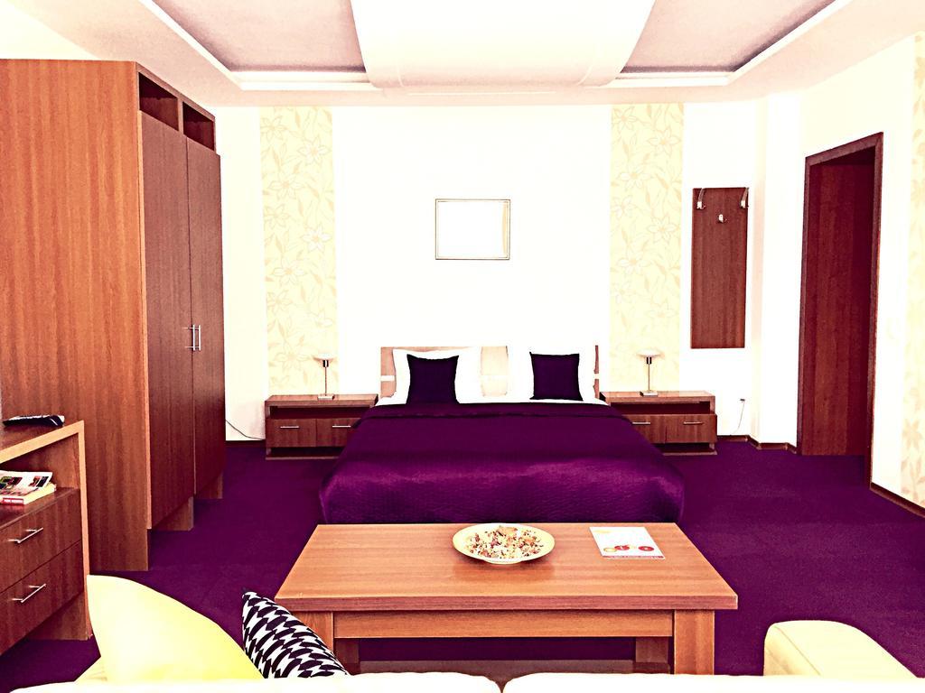 Roberto Hotel Sinaia Habitación foto